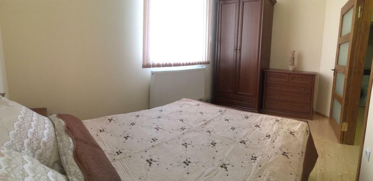Апартаменти На Пекарській Kolomyia Luaran gambar